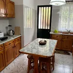 别墅 Casa Nova - Maison Avec Garage, Terrasse & Balcon