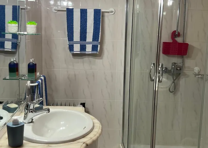 别墅 Casa Nova - Maison Avec Garage, Terrasse & Balcon *